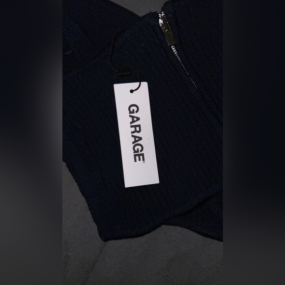 Garage Crochet Corset - Picture 3 of 3